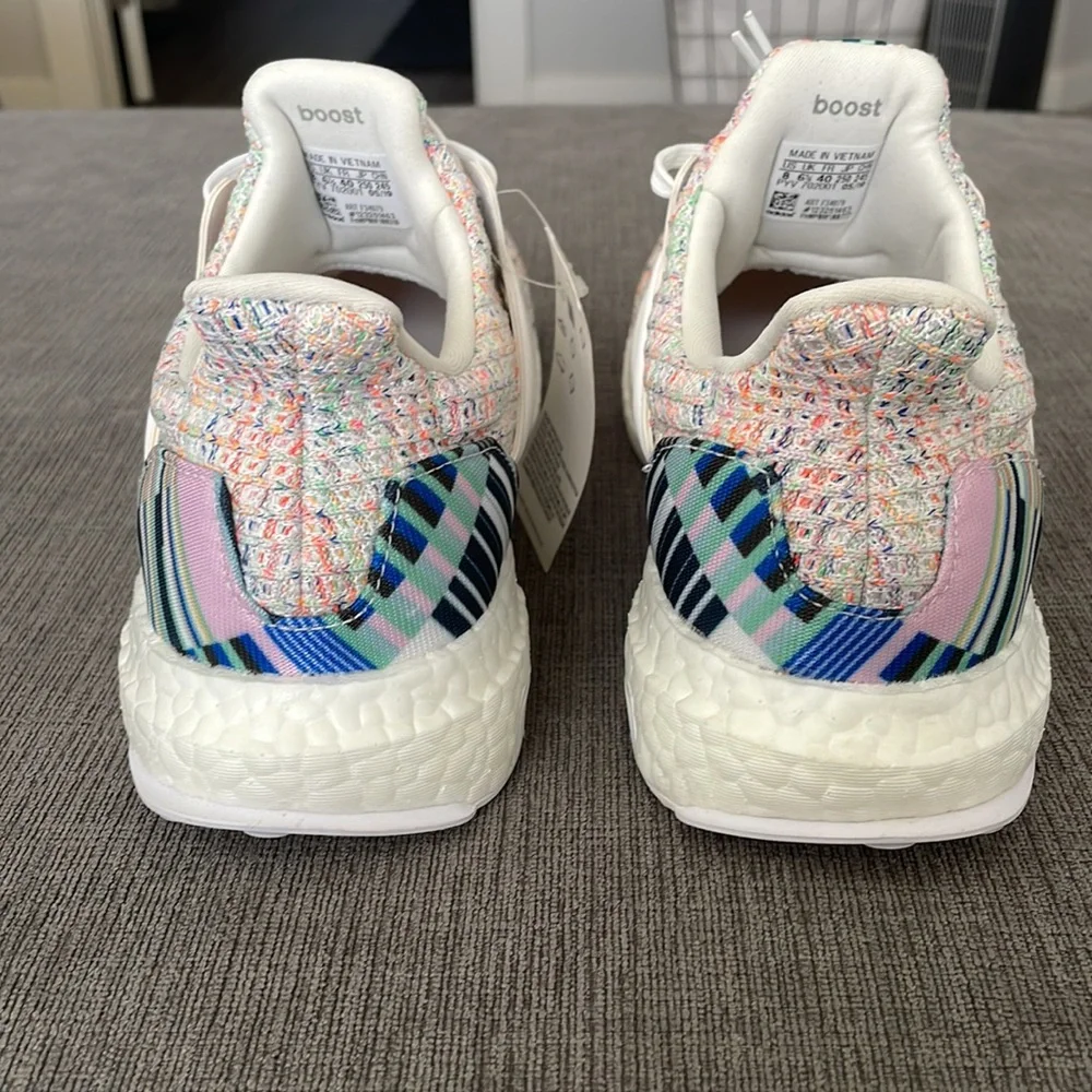 ❌SOLD❌ NWT adidas ultra boost 🔥 - Picture 4 of 7